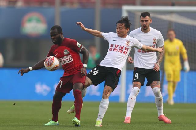 球天下官网-【中超】阿奇姆彭科维奇屡失良机 河南0比0亚泰