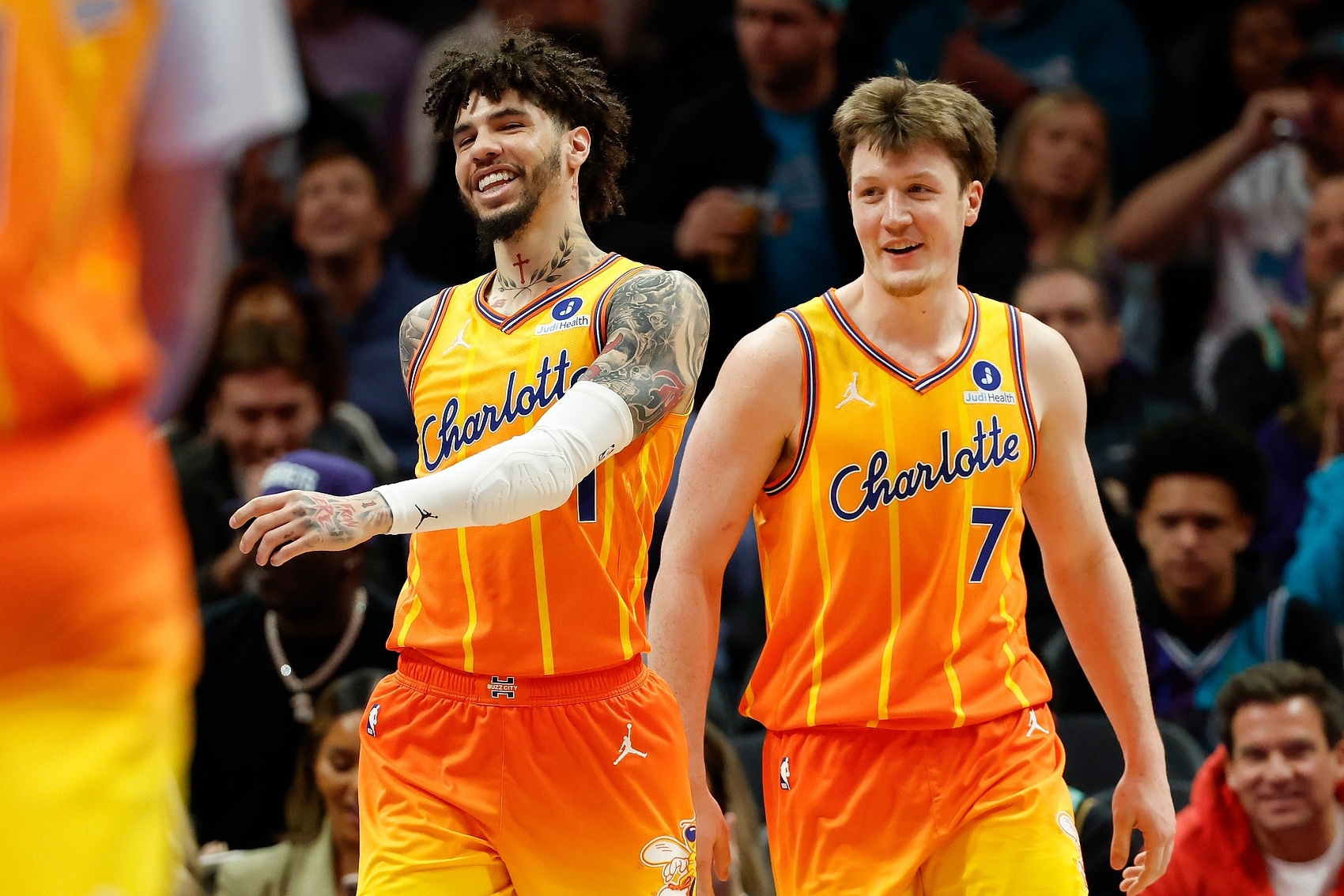 克尼佩尔&amp;三球包揽本赛季三分榜前二 联盟历史第2对&amp;仅次于水花